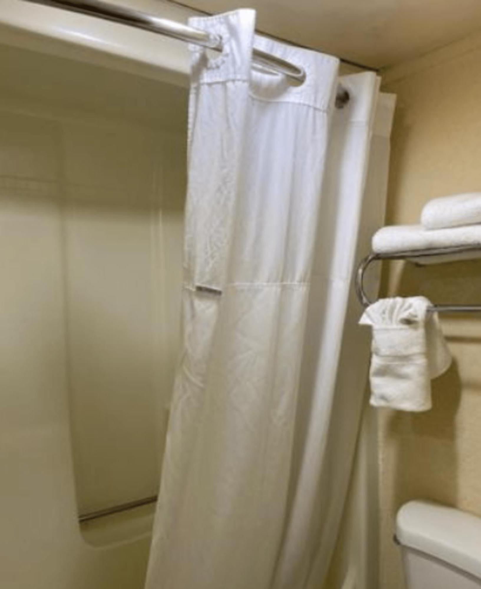 Travelodge By Wyndham Sellersburg מראה חיצוני תמונה